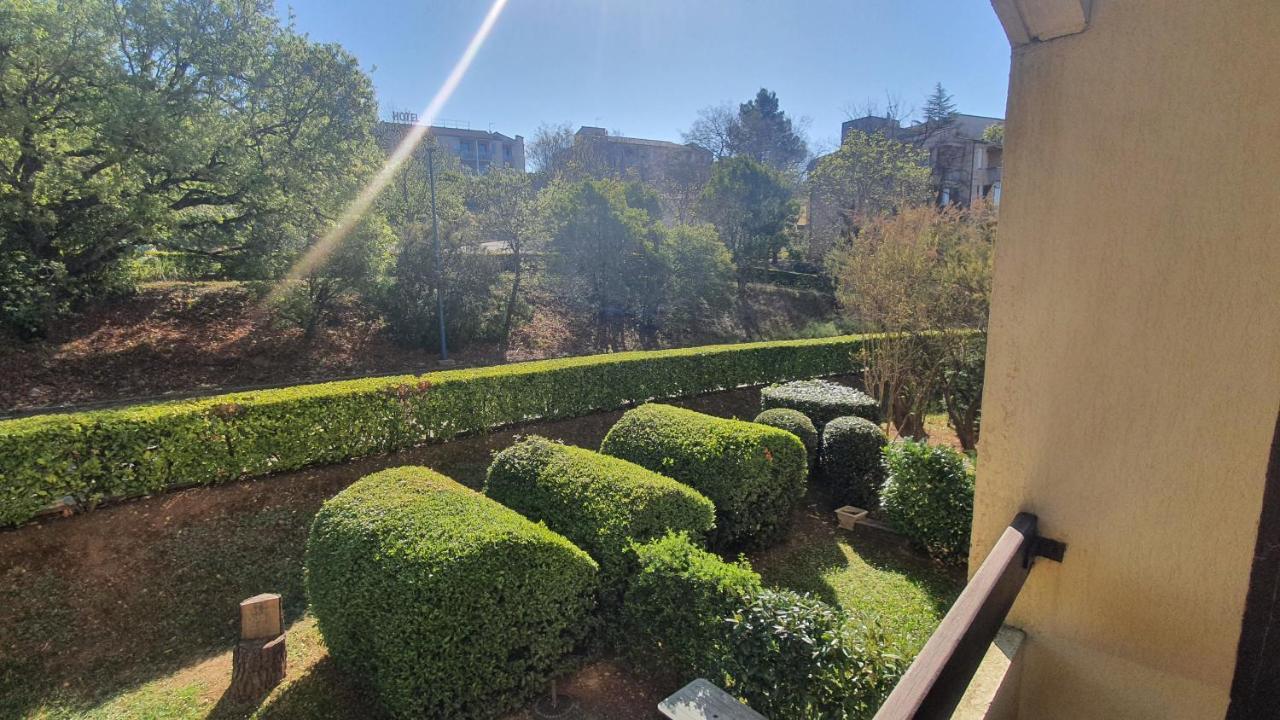 Le Studio Des Garrigues - Climatise Gréoux-les-Bains Εξωτερικό φωτογραφία