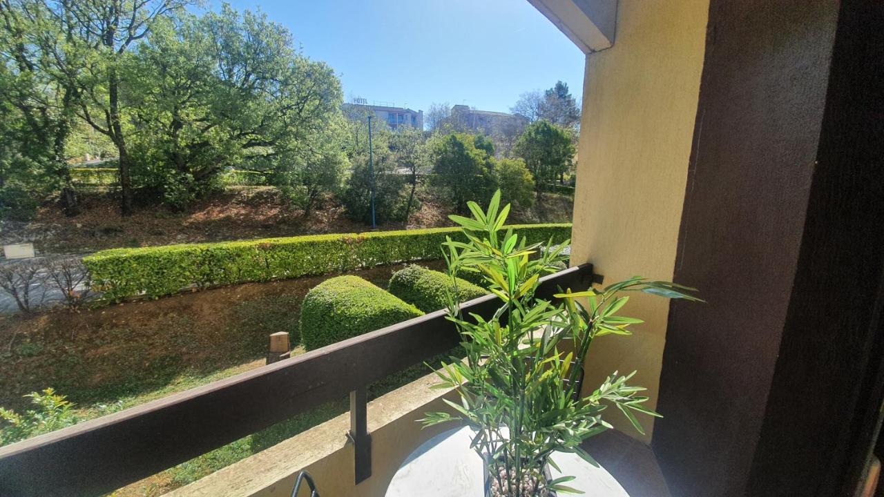 Le Studio Des Garrigues - Climatise Gréoux-les-Bains Εξωτερικό φωτογραφία